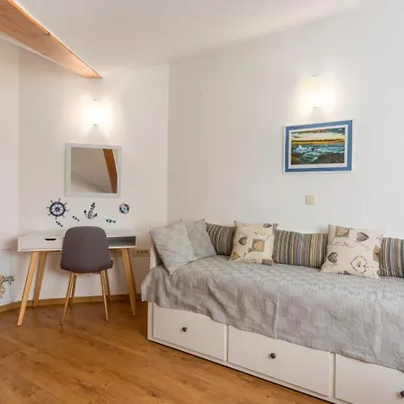 Lori - Opatija By Guide