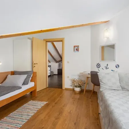 Appartement Lori - Opatija By Guide