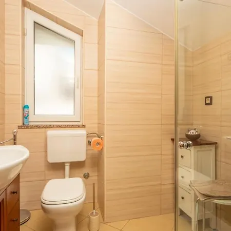 Lori - Opatija By Guide